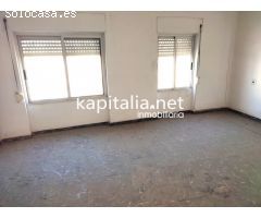 EDIFICIO Y SOLAR A LA VENTA EN ONTINYENT UBICADO EN LA ZONA DEL LLOMBO.