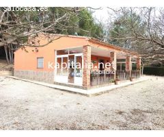 INTERESANTE CASA DE CAMPO A LA VENTA UBICADA EN LA POBLACIÓN DE BENIGANIM.