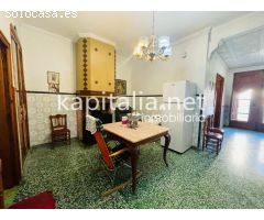 Casa con amplia terraza en la Llosa de Ranes
