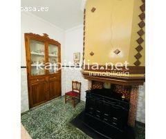Casa con amplia terraza en la Llosa de Ranes