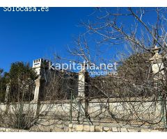Finca emblematica a la venta en Ontinyent, en la urbanización del Pilar.