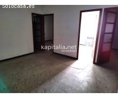 CASA CON GARAJE A LA VENTA EN BANYERES DE MARIOLA.