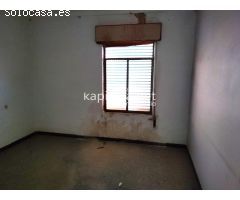 CASA CON GARAJE A LA VENTA EN BANYERES DE MARIOLA.