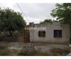 Casa con terreno urbano en Bixquert