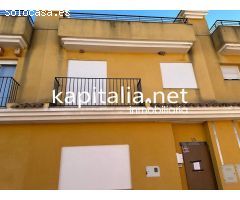 Adosado a la venta en Fontanars dels Alforins