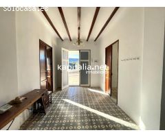 Casa de campo a la venta en Albaida.