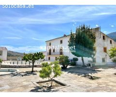 Masía a la venta en zona de Agres, cercana a muro de Alcoy.