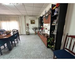 Chalet a la venta en Cocentaina, Alicante.