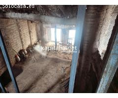 CASA A LA VENTA EN AGULLENT PARA REFORMAR COMPLETAMENTE