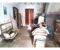 CASA A LA VENTA EN AGULLENT PARA REFORMAR COMPLETAMENTE
