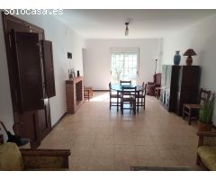 CASA DE CAMPO A LA VENTA EN GUADASSEQUIES, UBICADA EN ZONA TRANQUILA