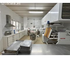 TRASPASO DE NEGOCIO Y VENTA DE LOCAL COMERCIAL