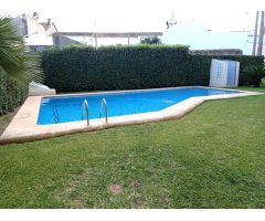 ADOSADO A LA VENTA EN LA POBLACIÓN ELS POBLETS CERCA DE LA POBLACIÓN DE DENIA.