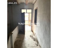 CASA A LA VENTA PARA REFORMAR EN BENISSUERA.