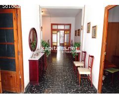 CASA A LA VENTA EN EL PUEBLO DE MONTAVERNER.