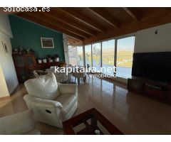 Chalet pareado con piscina a la venta en Cocentaina