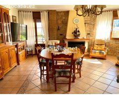 Casa con parcela a la venta en Alfauir.