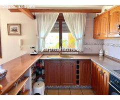 Casa con parcela a la venta en Alfauir.