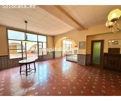 Gran casa con encanto a la venta en Alcoy