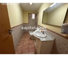 Amplia oficina en alquiler y venta en Ontinyent (Valencia)