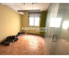 Amplia oficina en alquiler y venta en Ontinyent (Valencia)