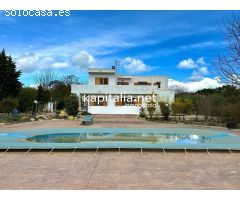 Chalet con vistas maravillosas a la venta en Alcoy