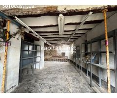 Local a la venta en Ontinyent , zona centro .