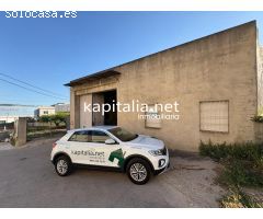 NAVE COMERCIAL SOBRE PARCELA DE TERRENO A LA VENTA EN LA LLOSA DE RANES