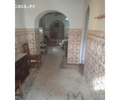 CASA EN LINARES