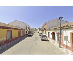 CASA EN LA CAROLINA