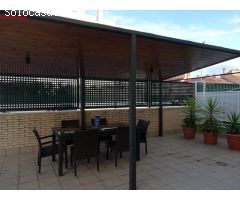 Apartamento con gran terraza a la venta en urbanización con piscina en  Lardero