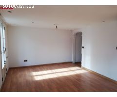 Piso para reformar en Avda. de Navarra