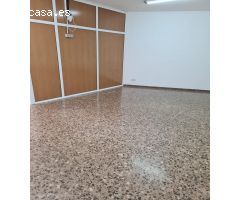 LOCAL SEMI-NUEVO
