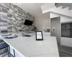 Encantador Chalet en Mutxamel con piscina privada y terraza.