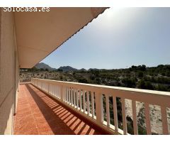 Casa en Venta en Busot, Alicante