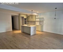 Moderna vivienda en la zona Ensanche-Diputación.