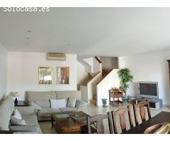 Estupendo chalet en la zona del Golf.