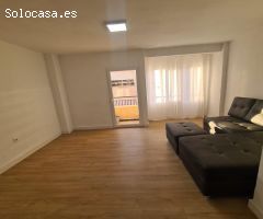 Piso en venta reformado en calle Dr. Bergez, Carolinas.