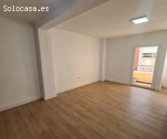 Piso en venta reformado en calle Dr. Bergez, Carolinas.