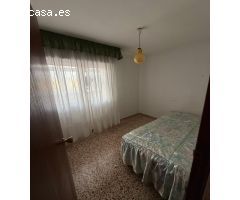 Oportunidad de vivienda para reformar en la zona de Benalúa.