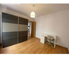 Bonita vivienda reformada en la zona de Alipark.