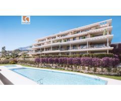 APARTAMENTO EN VENTA EN ESTEPONA CON VISTA AL MAR