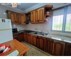 CHALET ADOSADO EN VENTA EN PRIMERA LÍNEA DE PLAYA, ESTEPONA