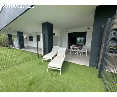 Apartamento de 2 dormitorios con jardín en Estepona