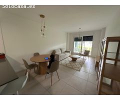Apartamento de 2 dormitorios con jardín en Estepona