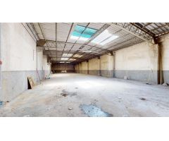 SERVICHECK VENDE NAVE INDUSTRIAL DE 465 MT2 CONSTRUIDOS EN LA ZONA DEL CASCO HISTORICO DE VILLA VALL