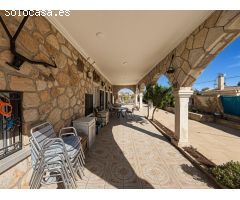 Chalet en Venta en Novelda, Alicante