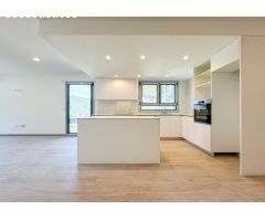 OBRA NUEVA, CON 93 M² ÚTILES, 44 M² DE JARDÍN Y TERRAZA + 3 HABITACIONES + 2 BAÑOS + ESQUINA + MUCHA