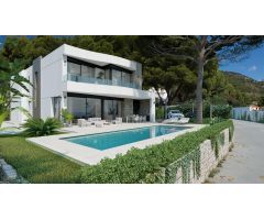 Proyecto de nueva construcción con impresionantes vistas al azul mar Mediterráneo y al icónico Peñón