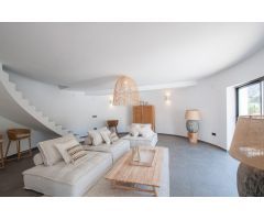 Preciosa villa moderna a 400 metros de la playa